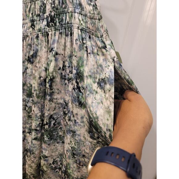 Vince Painted Floral Smocked Skirt with pockets - Picture 6 of 13